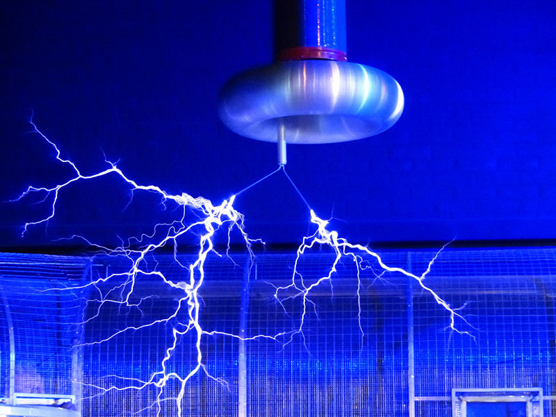 artificial lightning in a lab